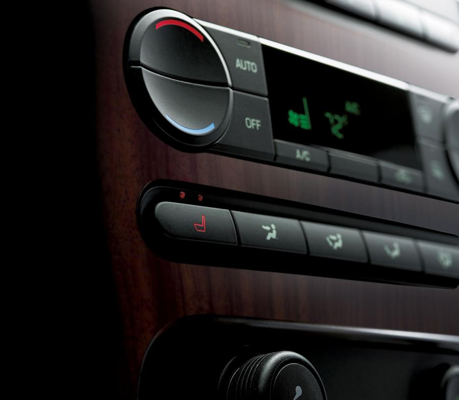  Lincoln Mark LT Concept 2006 года  (фото 35 из 74)